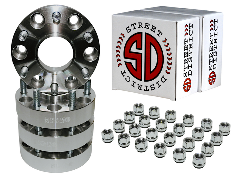 Load image into Gallery viewer, Wheel spacer 6x139.7 - 1.5in thick - centerbore 77.8mm - Silver
