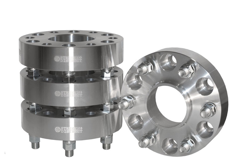 Load image into Gallery viewer, Wheel spacer 6x139.7 - 1.5in thick - centerbore 78.1mm - Silver
